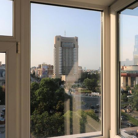 Serenity Heights Apartment: A Panoramic Haven Near Old Town - Free Minibar Bucareste Exterior foto