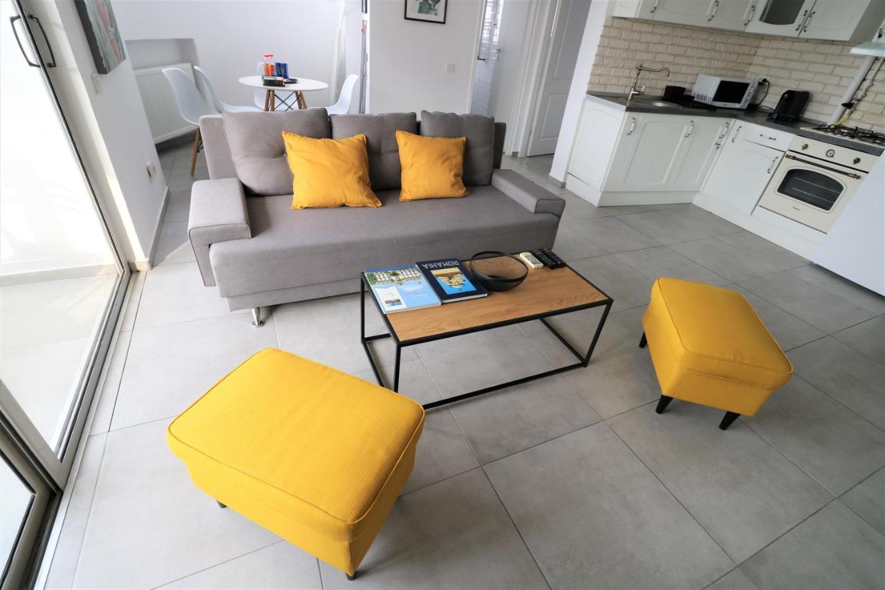 Serenity Heights Apartment: A Panoramic Haven Near Old Town - Free Minibar Bucareste Exterior foto