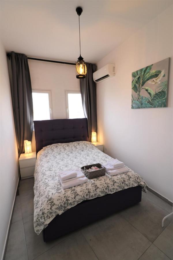 Serenity Heights Apartment: A Panoramic Haven Near Old Town - Free Minibar Bucareste Exterior foto