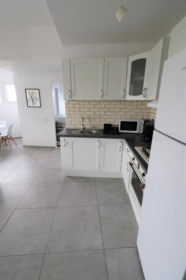 Serenity Heights Apartment: A Panoramic Haven Near Old Town - Free Minibar Bucareste Exterior foto