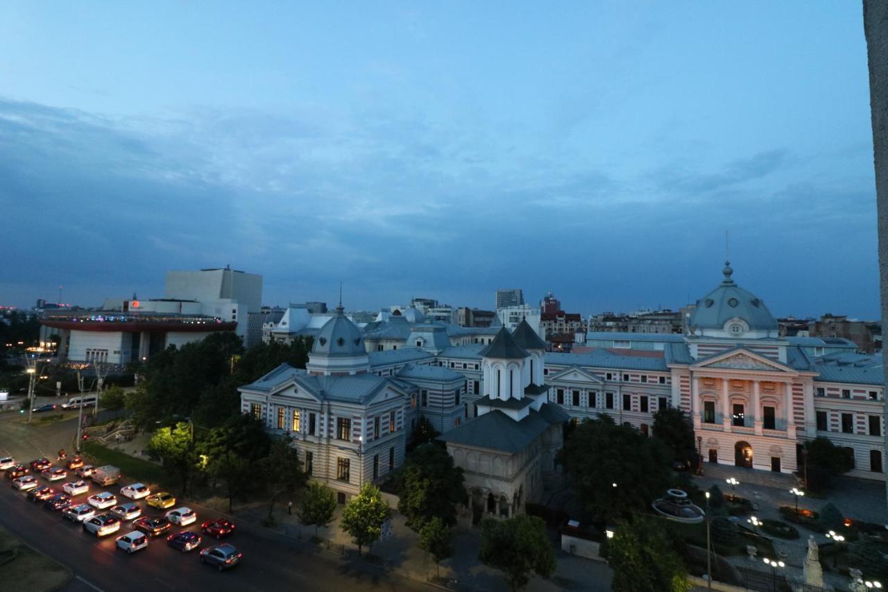 Serenity Heights Apartment: A Panoramic Haven Near Old Town - Free Minibar Bucareste Exterior foto