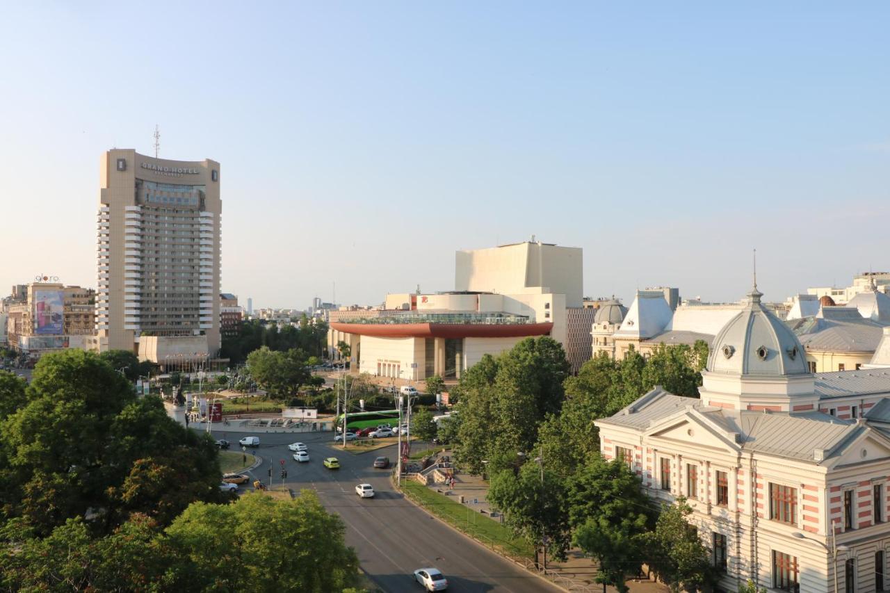 Serenity Heights Apartment: A Panoramic Haven Near Old Town - Free Minibar Bucareste Exterior foto